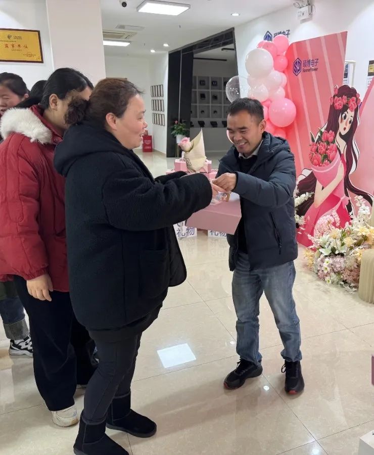 Amor Especial para Ti Especial | SonnePower Celebra el Día Internacional de la Mujer, Honrando el Poder Femenino