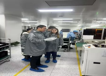 SonnePower da la bienvenida a clientes internacionales para una visita in situ y firma un acuerdo de cooperación anual de 2 millones de dólares
